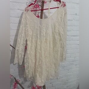 Elegant Lace Long-Sleeve Dress in Cream